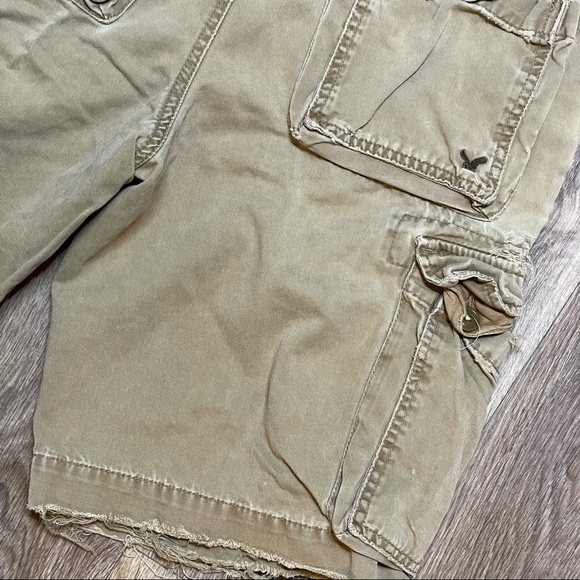 American Eagle Cargo Shorts Distressed Khaki Tan - Picture 3 of 7
